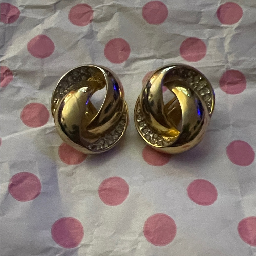 Elegant Goldtone with Rhinestones Twisted Earrings